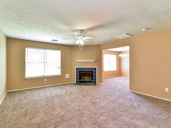 2nd image of 6914 Bayou Crest Dr