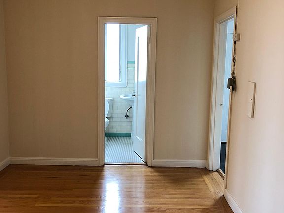 4th image of 3700 Cabrillo St APT 101