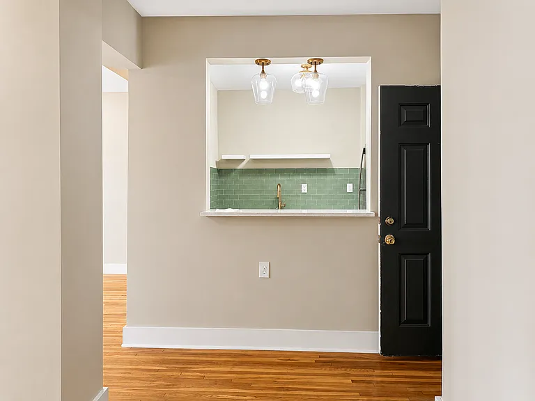 4429 W Pine Blvd #602 — Photo 2