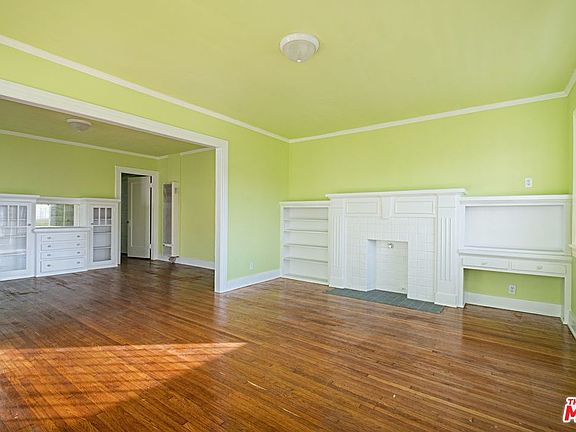3rd image of 4602 6th Ave