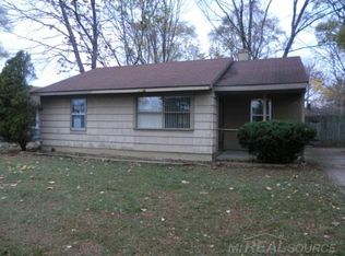 10160 Albany St, Oak Park, MI 48237