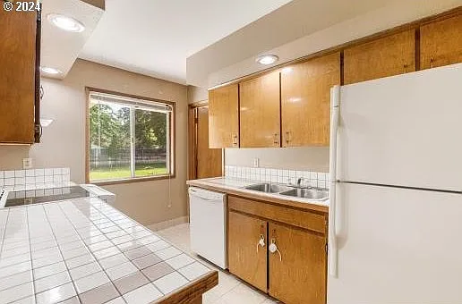6604 Oklahoma Dr — Photo 10