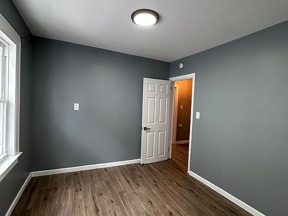 4th image of 408 New Grove St #406