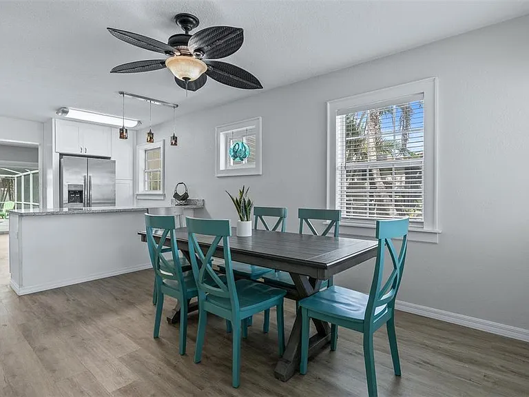 711 Bayshore Dr — Photo 12