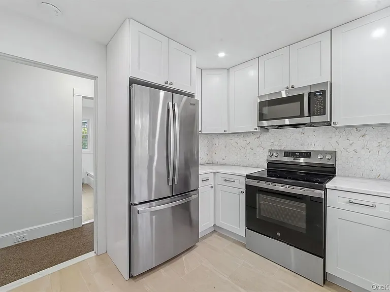 6 North St #2 — Photo 11