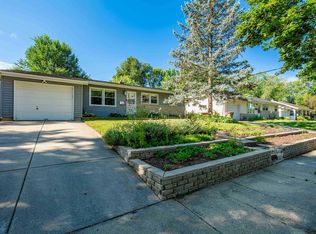 1009 Monica Ln, Madison, WI 53704