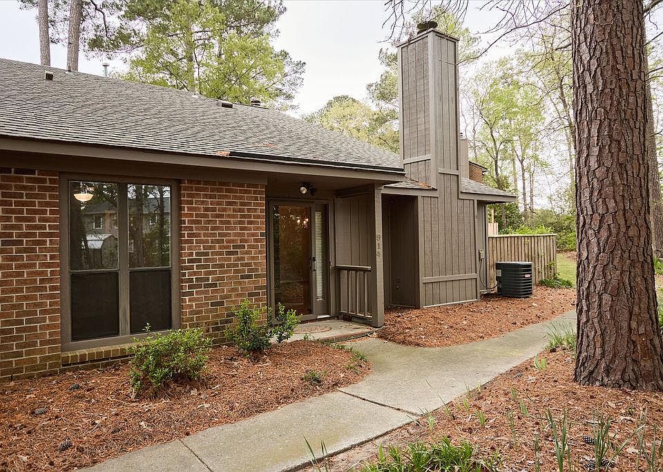1st image of 914 Persimmon Pl