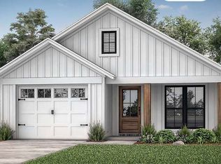 32 W Rocky St, White, GA 30184