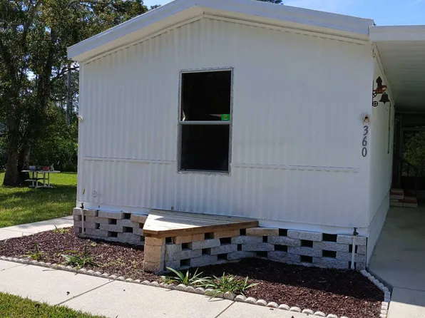 360 Orchid Dr, Fruitland Park, FL 34731