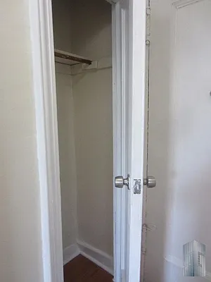 Rented by Skyline Group Real Estate | media 29