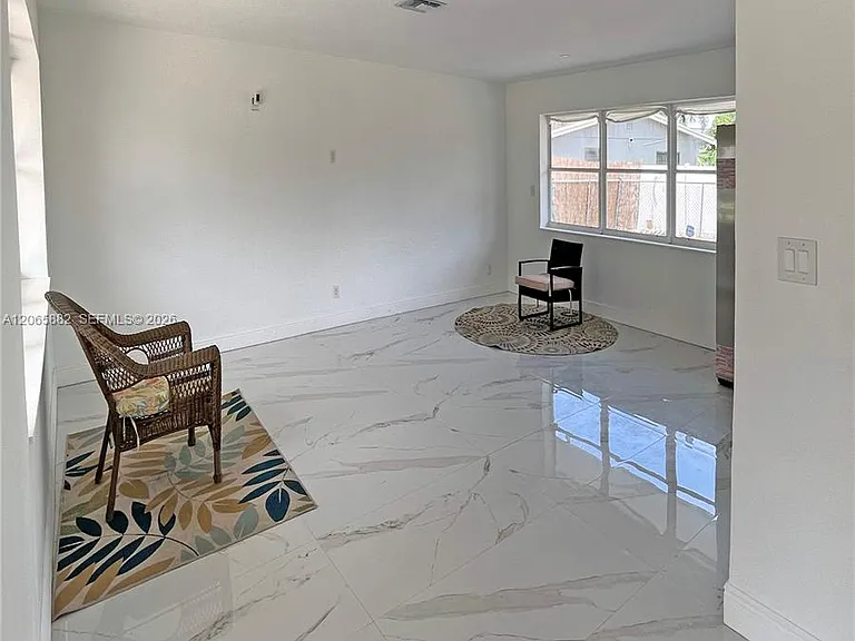 1606 NW 12th Ave — Photo 23