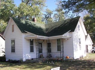 113 E North St, Royal Center, IN