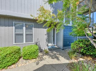 8137 Briar Ridge Ln, Citrus Heights, CA 95610