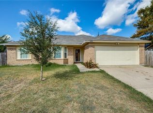 606 Perry Ct, Cedar Hill, TX 75104