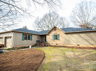 1101 Jennifer Ln, Cherryville, NC 28021