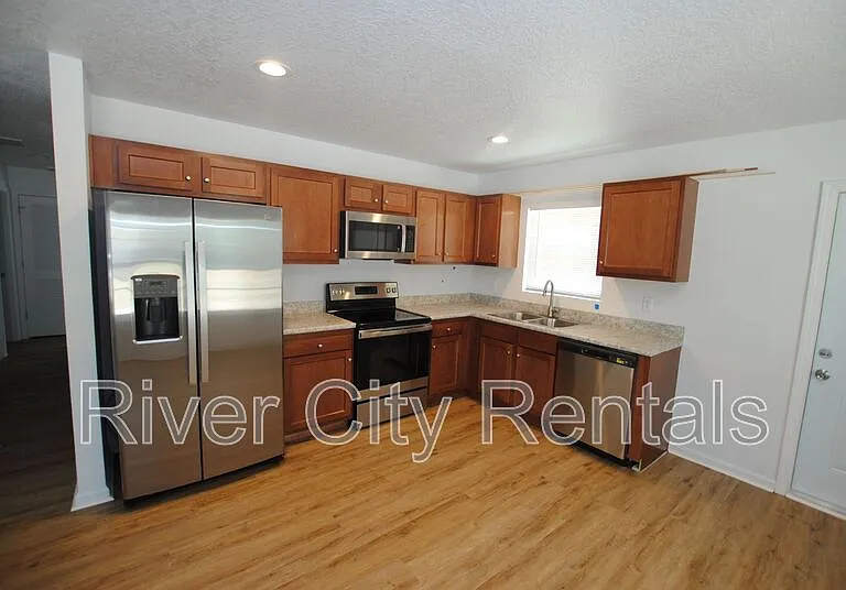 5625 Overlook Dr E — Photo 9