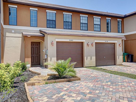 2nd image of 5042 NW Coventry Cir