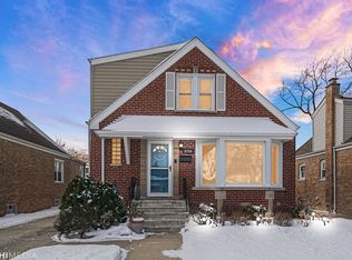 8740 S California Ave, Evergreen Park, IL 60805