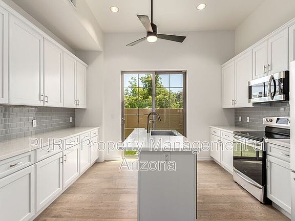 4th image of 421 W 6th St Unit 1013