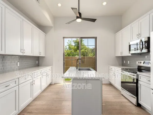 421 W 6th St Unit 1013, Tempe, AZ 85281