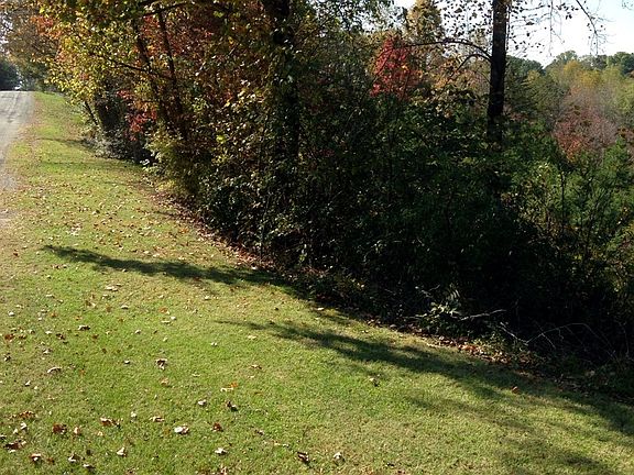 4th image of West Dr