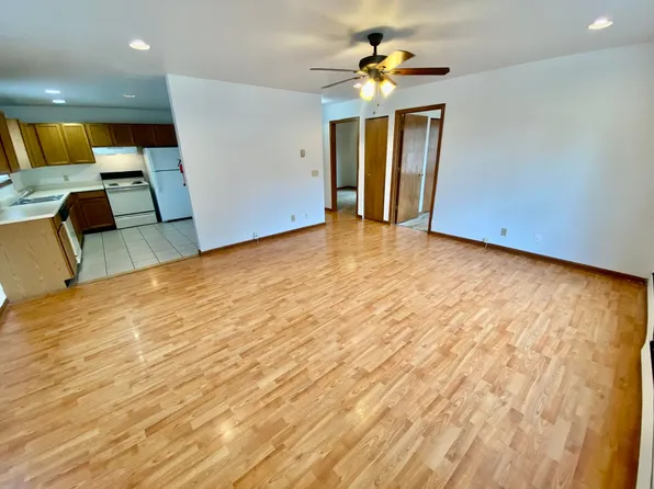 413, 413 Ballard St APT 2, Ypsilanti, MI 48197