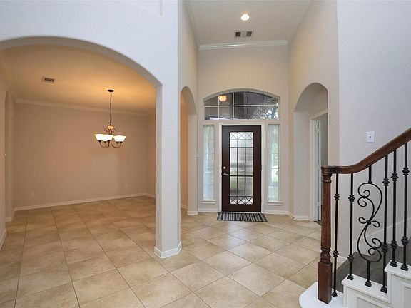 5th image of 2 Drewdale Ct