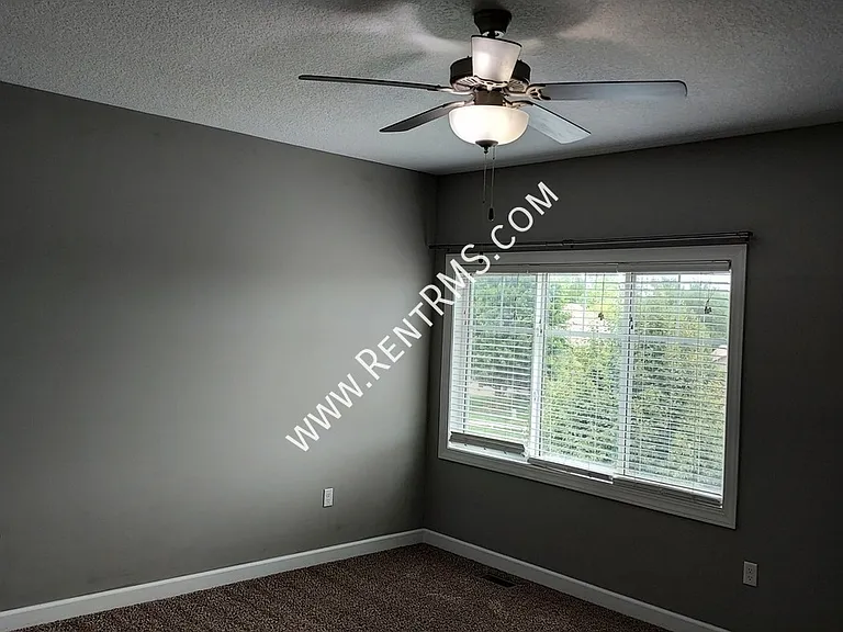 4405 SE Gemstone Ln — Photo 21