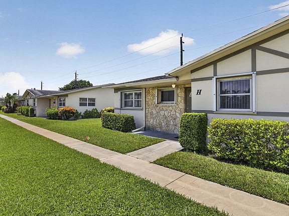 4th image of 2521 Emory Drive W #H