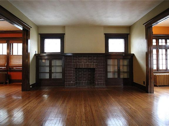 5th image of 155 Claremont Ave
