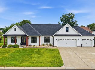 1016 Montage Commons Dr, Surfside Beach, SC 29575