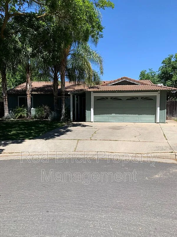303 Pamela Ct photo 1