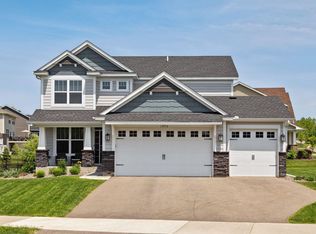 1950 Alphon Dr, Victoria, MN 55386
