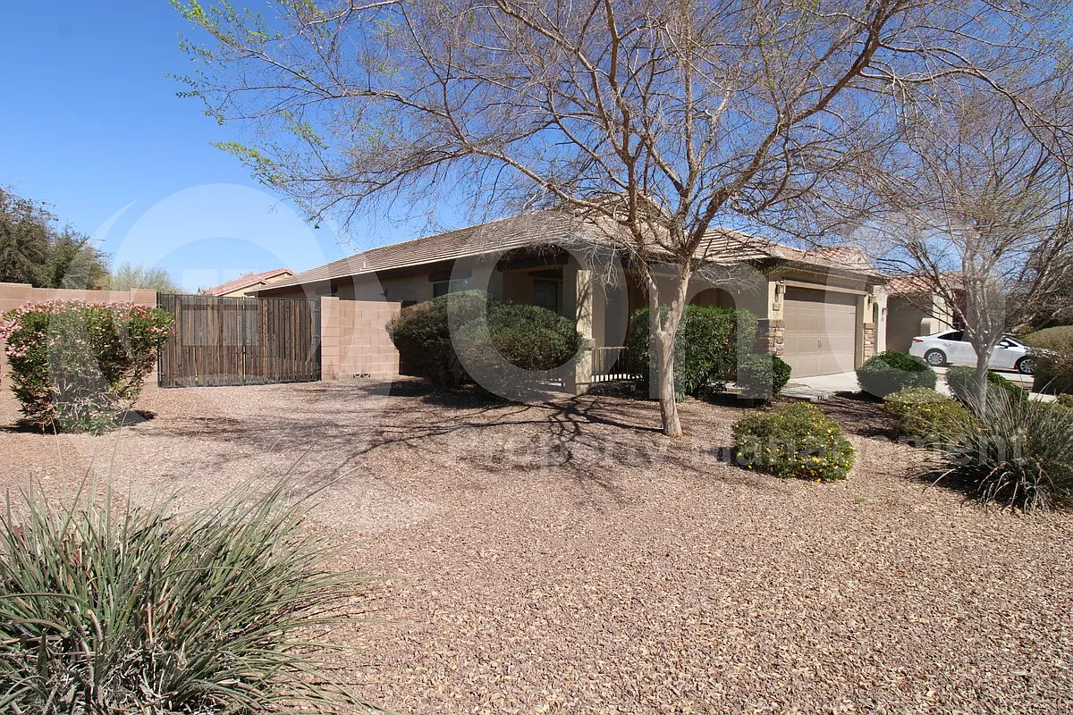 Building Photo - 18620 W Larkspur Dr