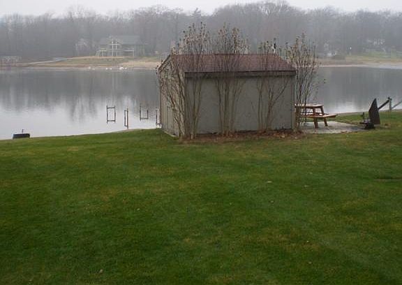 5th image of 15677 Lake Ave