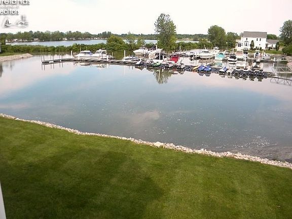 3rd image of 5343 Swan Dr #K-2