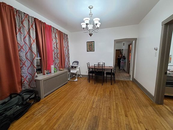 2nd image of 2650 N Mason Ave