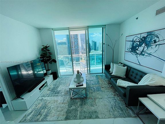 5th image of 950 Brickell Bay Dr APT 3207