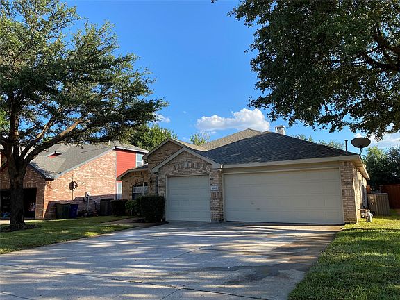 2nd image of 1602 Cedar Elm Dr
