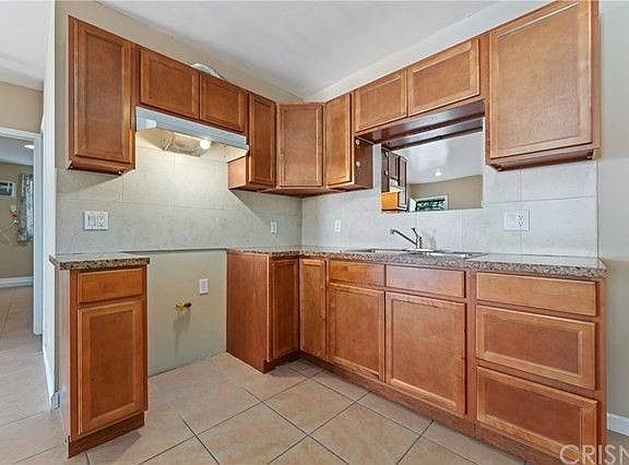 5th image of 8459 Tampa Ave