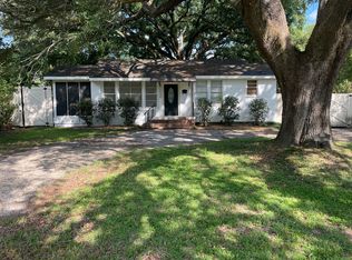 1530 Goldenrod Ave, Baton Rouge, LA 70808
