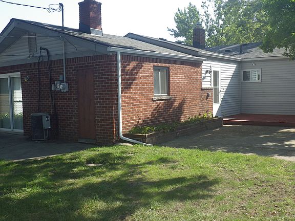 4th image of 28141 Greater Mack Ave