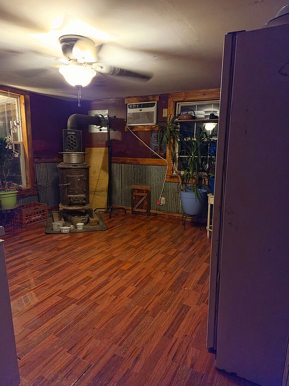 7060 Logan Rd - Property Image