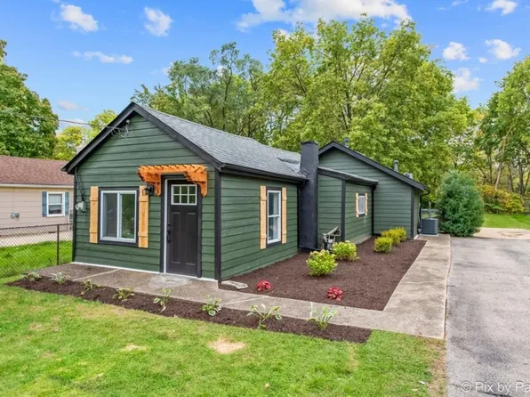 219 Keck Ave, Aurora, IL 60505