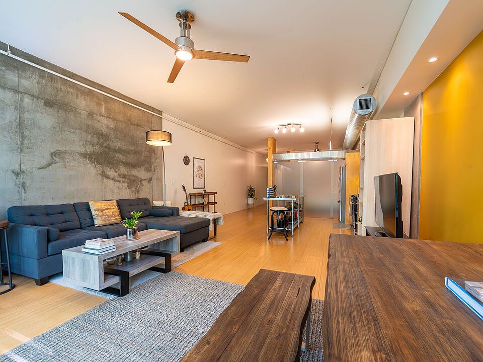1st image of 1111 S Grand Ave APT 605