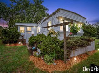 1511 E Croton Dr, Newaygo, MI 49337