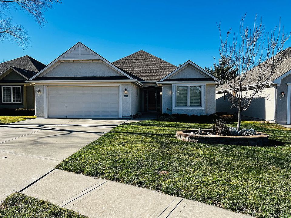 1st image of 1372 SW Heartwood Dr