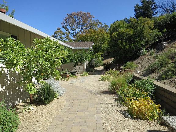 5th image of 12998 Vista Del Valle Ct