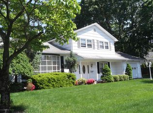 201 7th St, Belford, NJ 07718