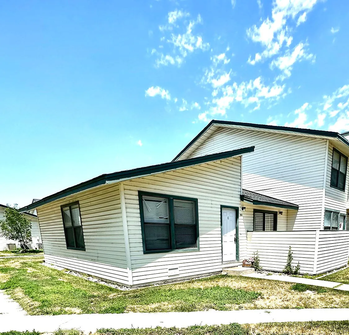 Fallon 4 Plex — Photo 2